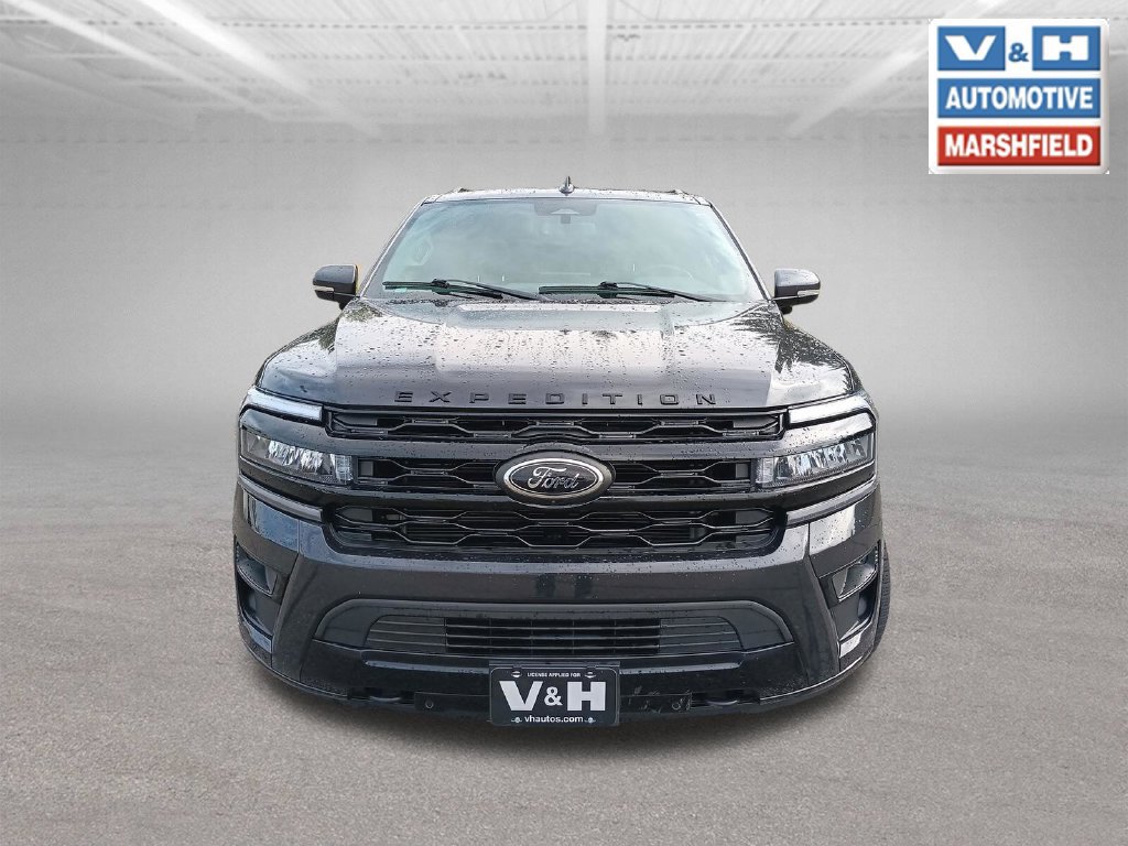 Used 2023 Ford Expedition Limited AWD/4WD image 34