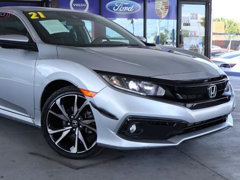 Used 2021 Honda Civic Sport image 2