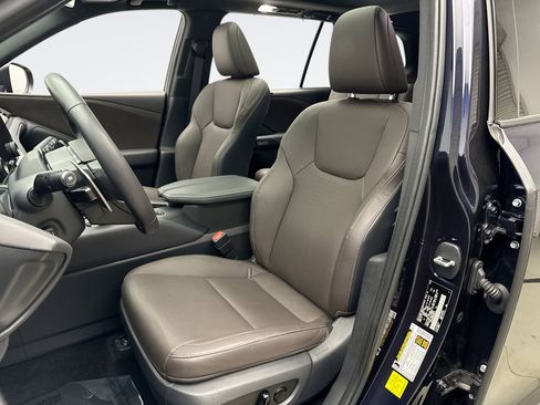 Used 2024 Lexus TX 350 AWD image 11