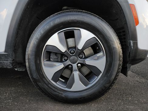 Used 2023 Jeep Grand Cherokee 4xe image 29