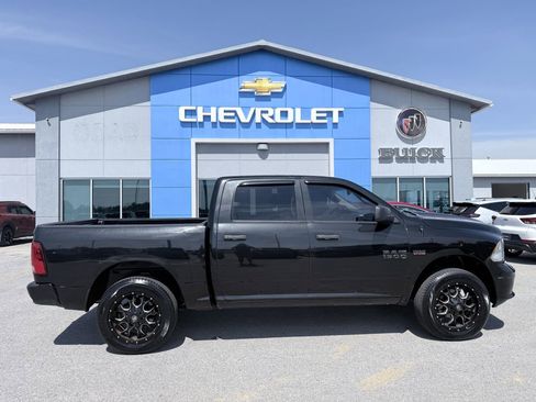 Used 2015 RAM 1500 Express AWD/4WD image 4