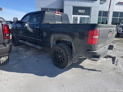 Used 2015 GMC Sierra 2500 Denali w/ Duramax Plus Package image 3