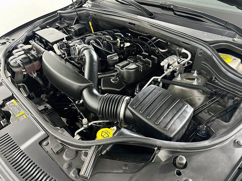 Used 2025 Dodge Durango GT AWD/4WD image 31