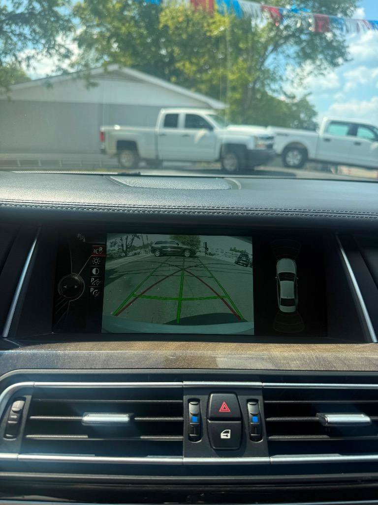 Used 2013 BMW 750Li RWD image 17