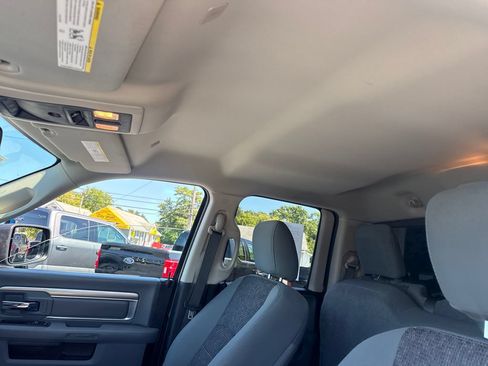 Used 2018 RAM 1500 Big Horn AWD/4WD image 29