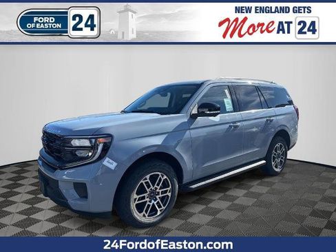 New 2026 Ford Expedition Active image 1