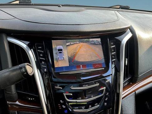 Used 2020 Cadillac Escalade Luxury AWD/4WD image 14