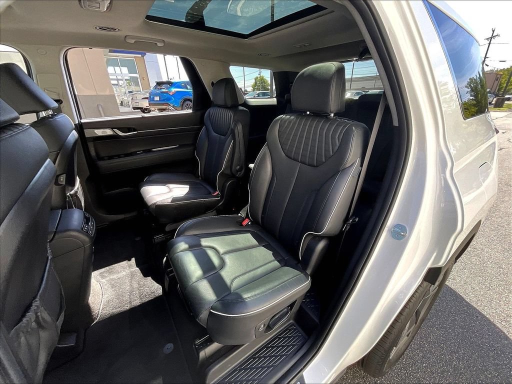 Used 2023 Hyundai Palisade Limited AWD/4WD image 23