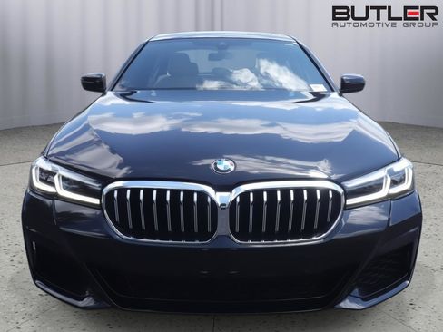 Used 2023 BMW 540i w/ M Sport Package RWD image 2