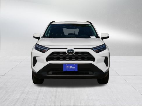 Used 2025 Toyota RAV4 XLE AWD/4WD image 2