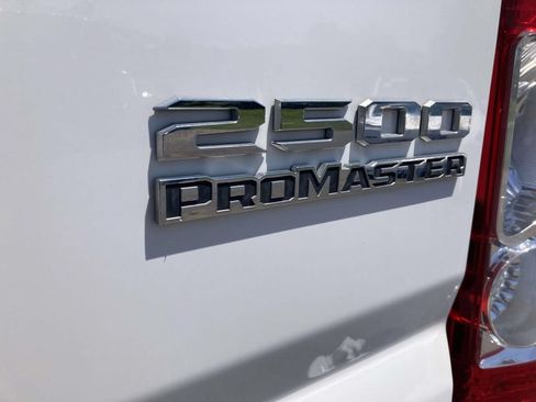 Used 2023 RAM ProMaster 2500 FWD image 13