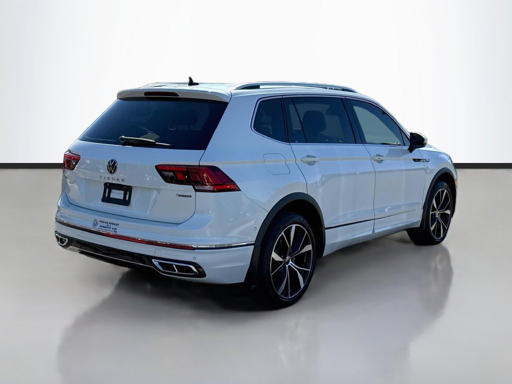 Used 2024 Volkswagen Tiguan SEL R-Line AWD/4WD image 7