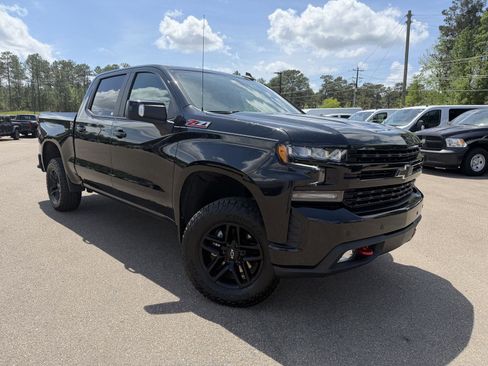 Used 2022 Chevrolet Silverado 1500 LT Trail Boss w/ Safety Package AWD/4WD image 3