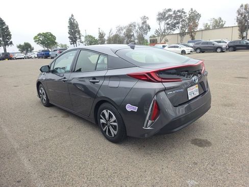 Used 2018 Toyota Prius Prime Plus FWD image 6