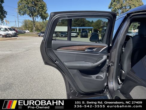 Used 2020 BMW X4 xDrive30i w/ Premium Package image 11