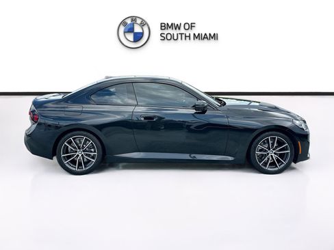 Used 2025 BMW 230i Coupe w/ Convenience Package RWD image 8