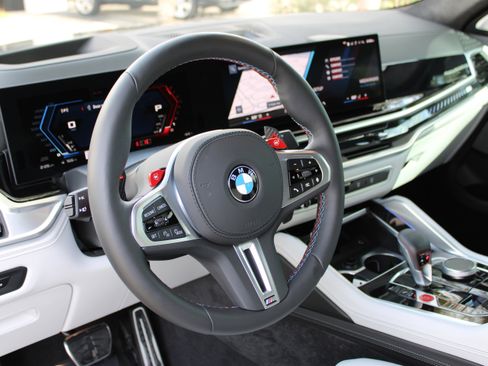 Used 2026 BMW X6 M Competition w/ Executive Package image 18