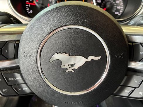 Used 2016 Ford Mustang Premium RWD image 21