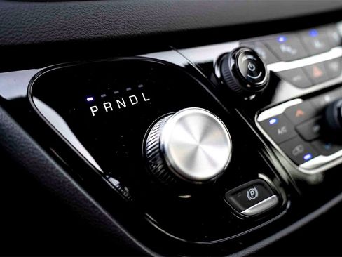 New 2026 Chrysler Voyager LX image 17