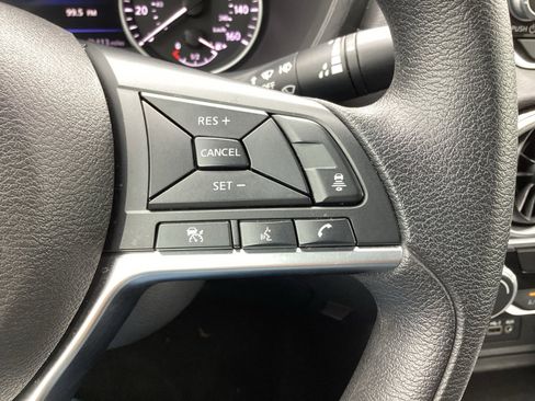 Used 2024 Nissan Sentra SV FWD image 6