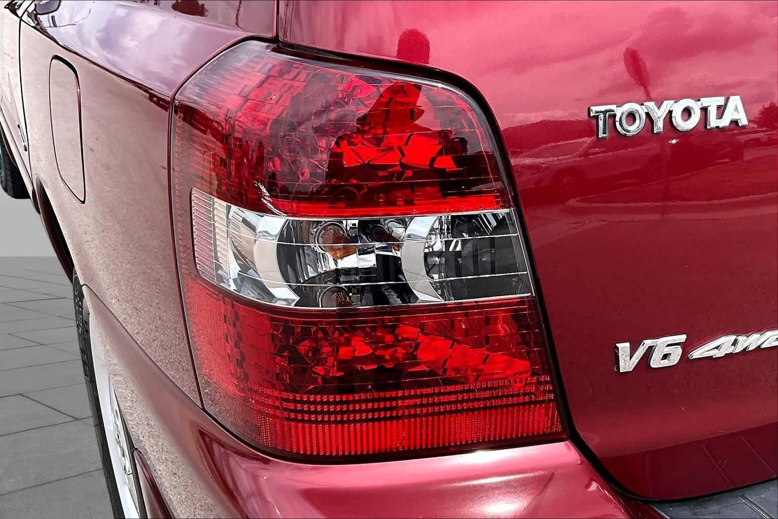 Used 2007 Toyota Highlander Limited AWD/4WD image 27