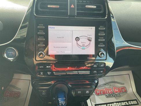 Used 2021 Toyota Prius XLE w/ Carpet Mat Package (TMS) image 17