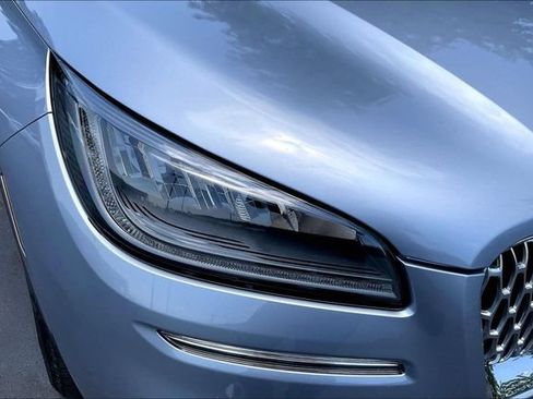 Used 2022 Lincoln Corsair FWD w/ Premium Package image 29