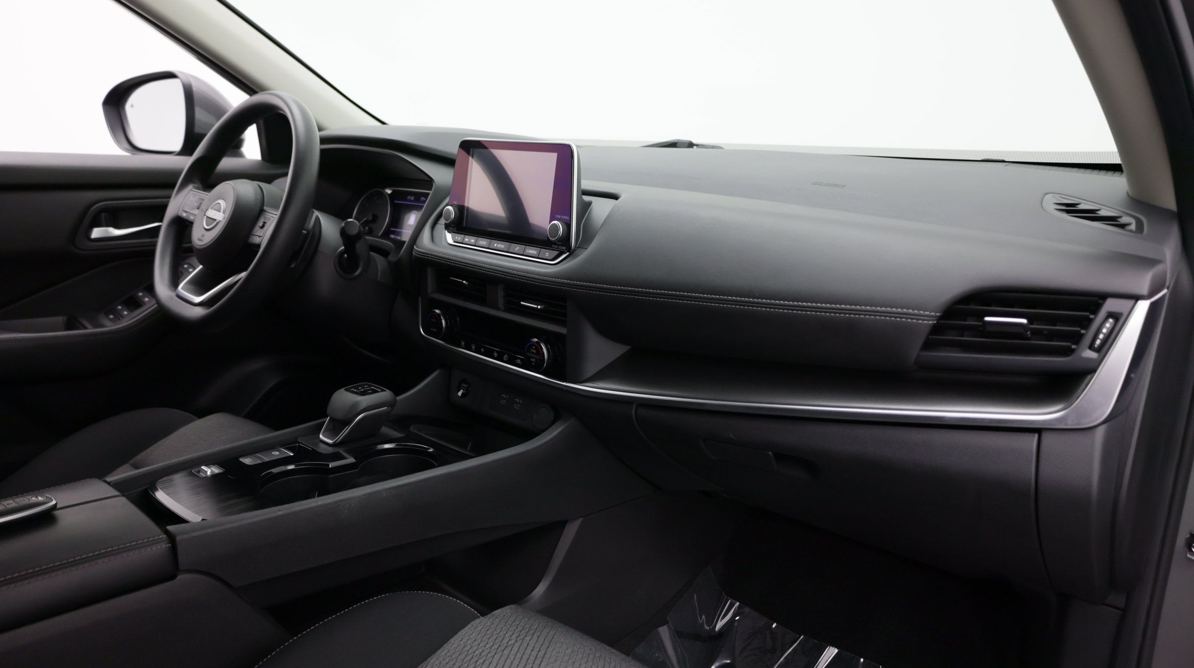 Used 2024 Nissan Rogue SV FWD image 40
