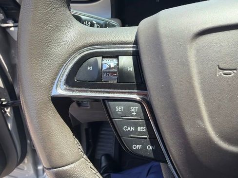 Used 2023 Lincoln Nautilus FWD w/ Premium Package image 14