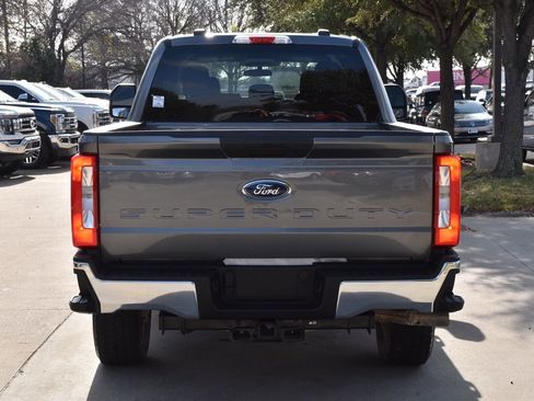 Used 2025 Ford F250 XLT w/ FX4 Off-Road Package image 9