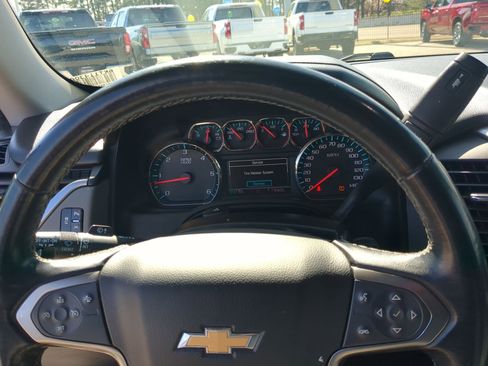 Used 2019 Chevrolet Tahoe LT image 13