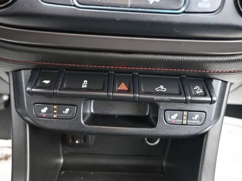 Used 2019 GMC Canyon All Terrain image 13