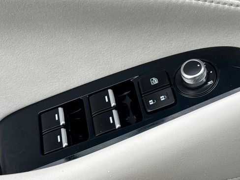 Used 2018 MAZDA MAZDA6 Signature FWD image 12