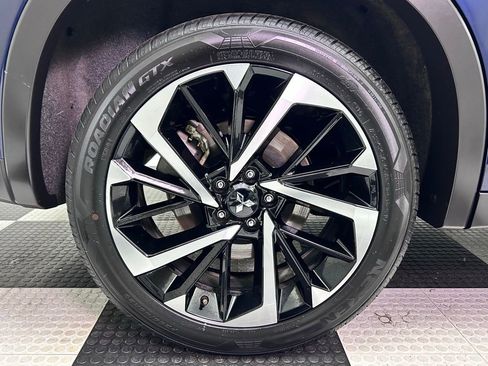 Used 2024 Mitsubishi Outlander SE image 9