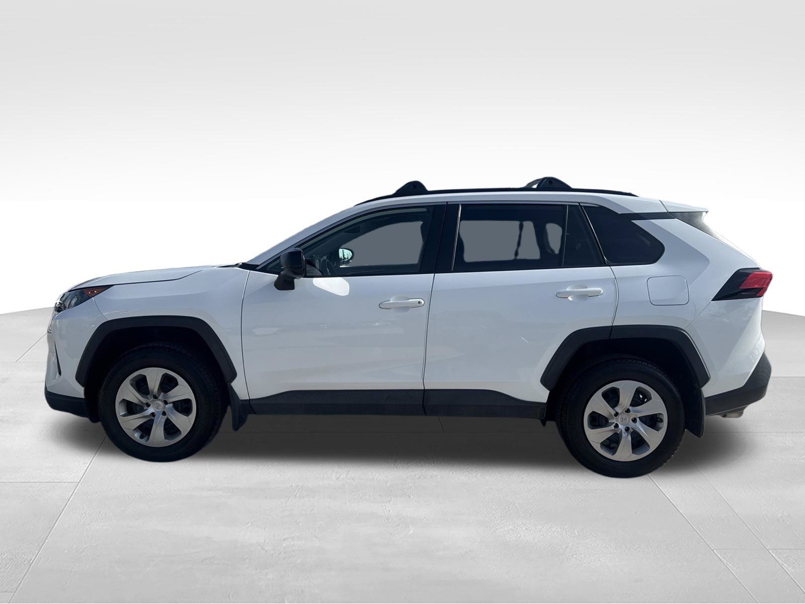 Used 2021 Toyota RAV4 LE w/ Carpet Mat Package (TMS) FWD image 8