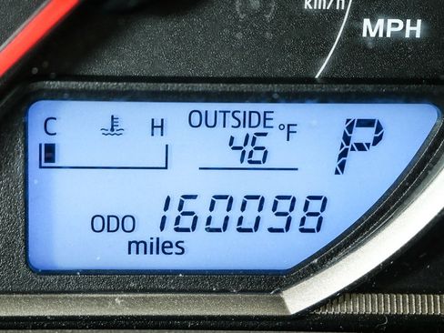 Used 2013 Toyota RAV4 XLE image 8