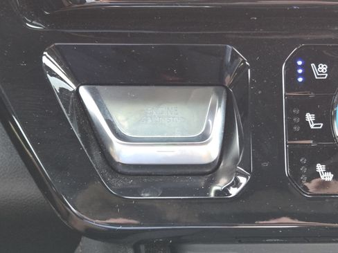 Used 2026 GMC Sierra 2500 AT4 w/ AT4 Premium Plus Package AWD/4WD image 11