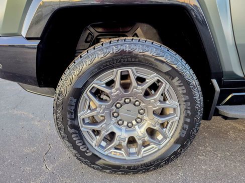 Used 2024 GMC Hummer EV 3X image 26