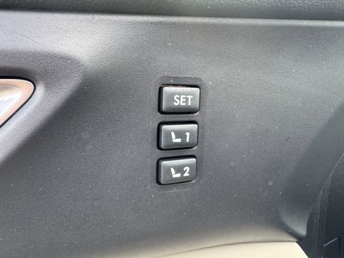 Used 2020 Subaru Ascent Limited w/ Popular Package #4 image 10