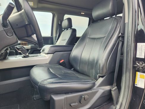 Used 2019 Ford F150 Lariat w/ Equipment Group 502A Luxury AWD/4WD image 2