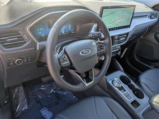New 2026 Ford Escape SE w/ PHEV Premium Package FWD video 3