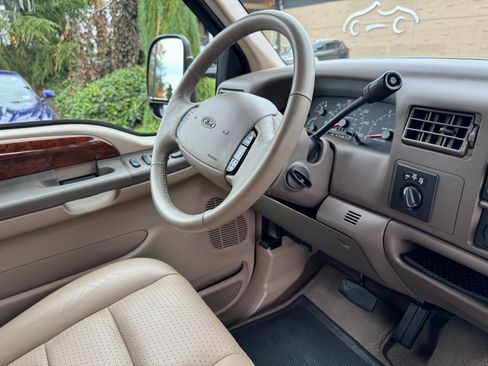 Used 2001 Ford F350 Lariat image 81