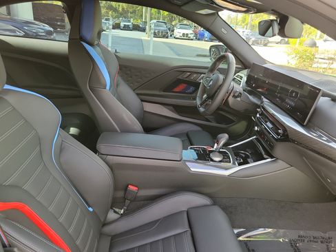 Used 2026 BMW M2 w/ Lighting Package RWD image 7