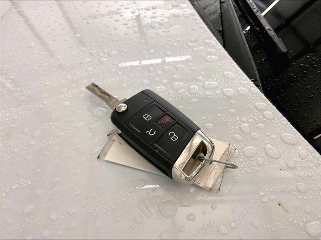 Used 2017 Volkswagen GTI S FWD image 9