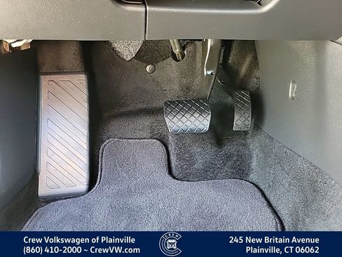 Certified 2025 Volkswagen Jetta S FWD image 40