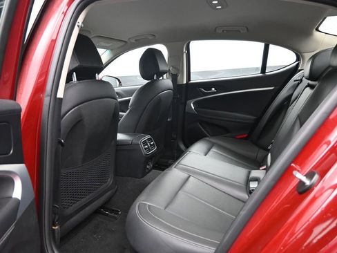 Used 2023 Genesis G70 2.0T image 30