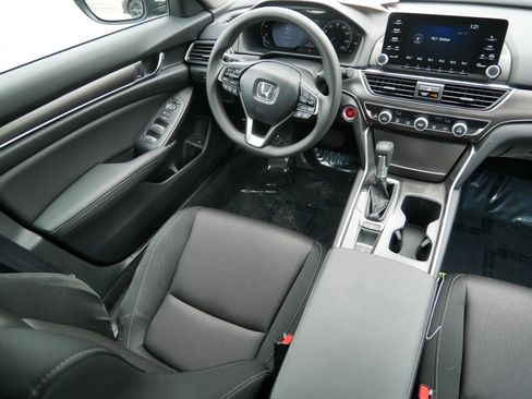 Used 2020 Honda Accord LX image 9