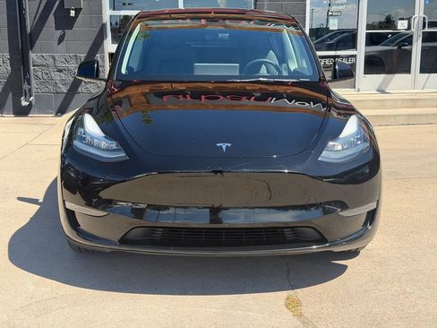 Used 2023 Tesla Model Y Long Range AWD/4WD image 8