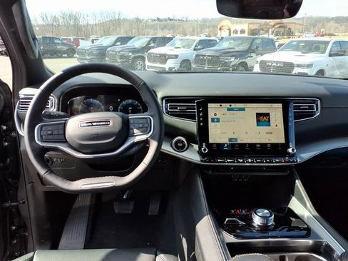 New 2026 Jeep Grand Wagoneer 4WD image 9