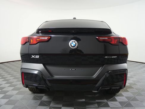 New 2026 BMW X2 xDrive28i w/ Technology Package AWD/4WD image 4